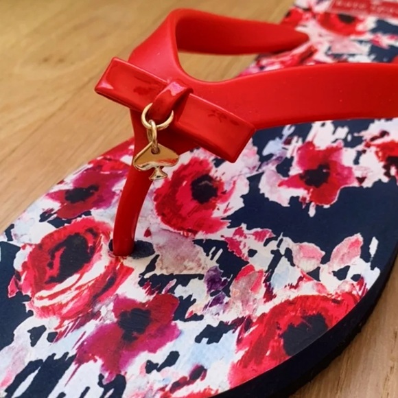 KATE SPADE FiFi FLIP FLOPS SANDALS IN RED 8 - Picture 7 of 16